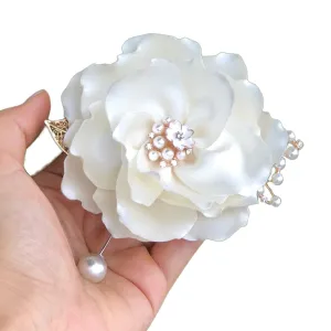 About 9 CM Fabric Flower Brooch Pin By NhanDo Handmade  Floral Brooch Pin, Handmade Gift Ideas, Gift for her, Gift For Mom, Bridesmaid gift, valentines day gifts (Cream White Silk)