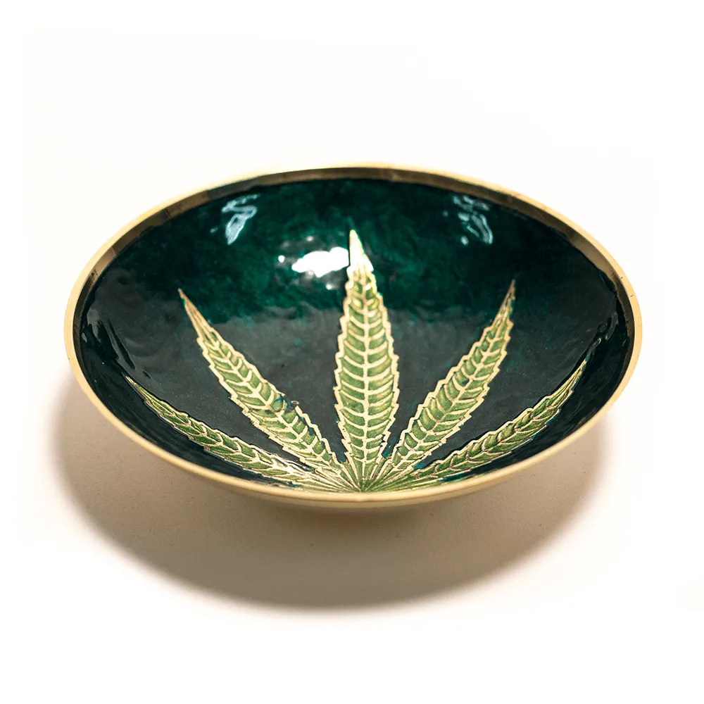 BRASS BOWL WITH LEAF 6 INCHES