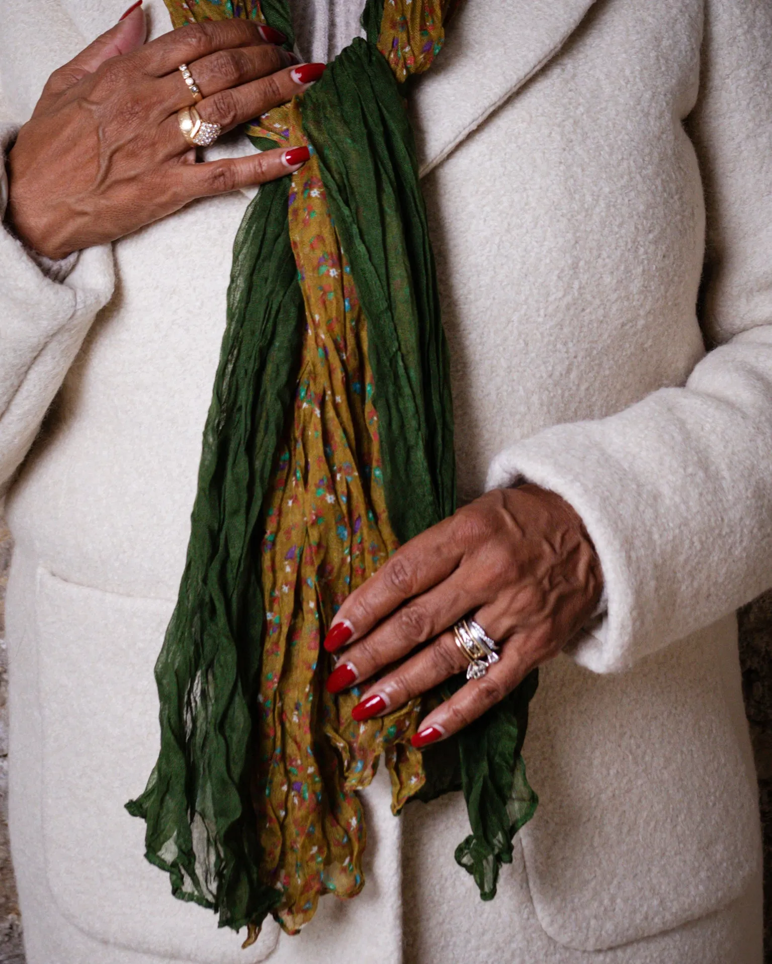 Floral Pattern Ruched Scarf