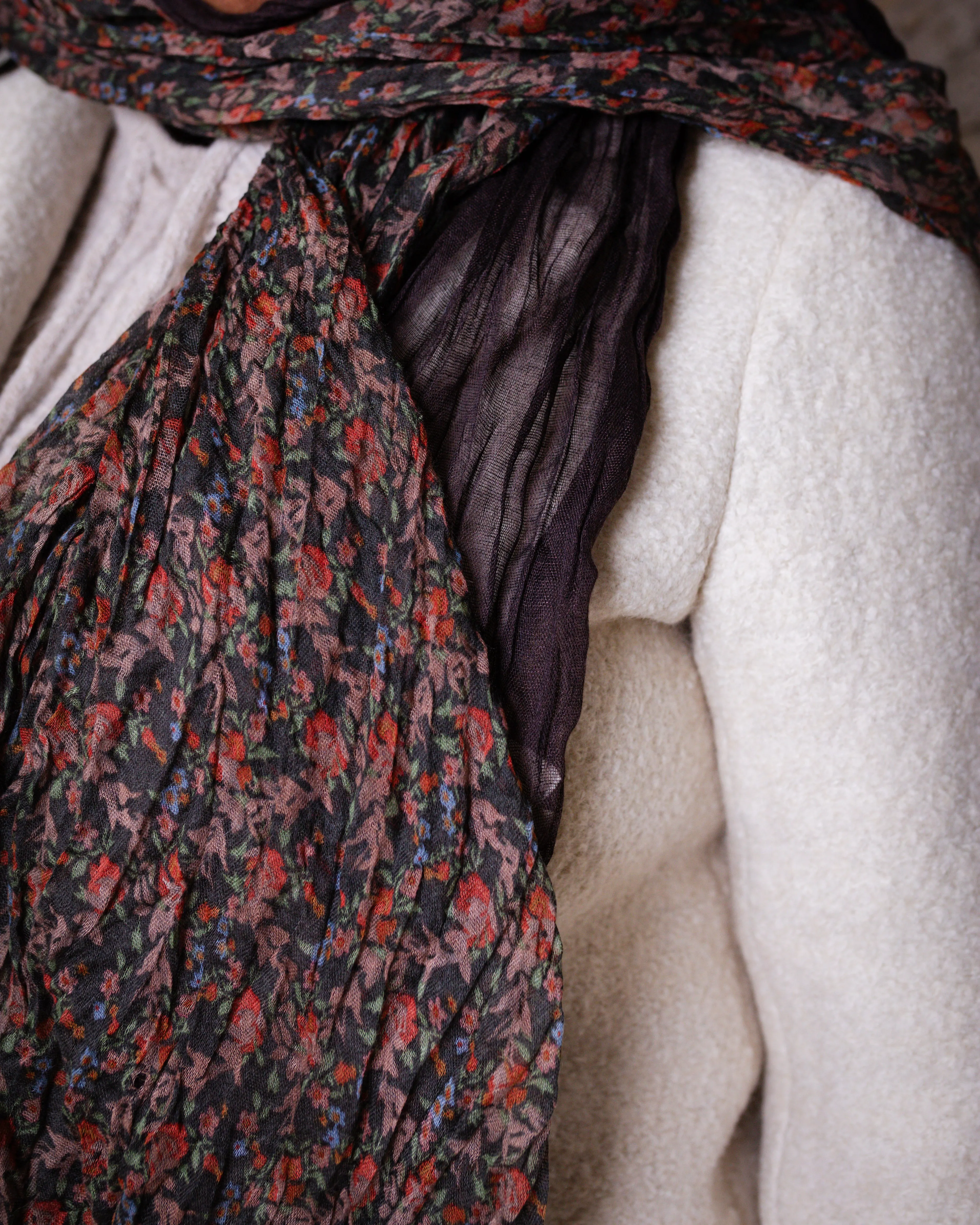 Floral Pattern Ruched Scarf