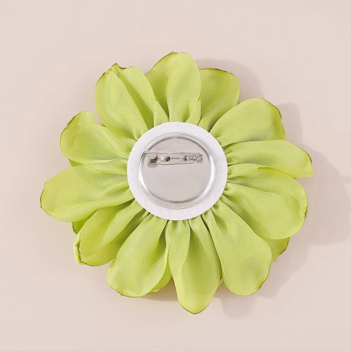 Large Satin Fabric Rose Flower Brooch Pin Big Silk Camellia Floral Suit Lapel Pins Jewelry for Women Girls Wedding Party Dance Dress Accessories