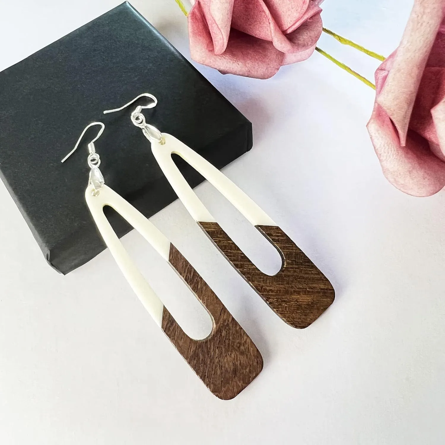 Wood Earrings for Women, Wooden Earrings Dangle Brown Black Round Geometric Simple Lightweight Resin Drop Statement Earrings